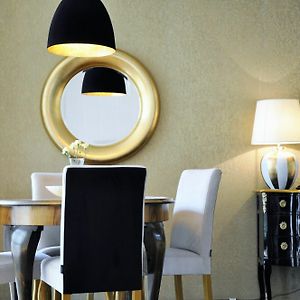 Mondrian Luxury Suites & Apartments Krakow Old Town